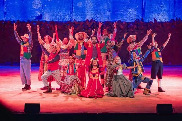 Foto de divulgação: Com Claudia Ohana e grande elenco, ”Festa no Arraial, O Musical” chega a Brasília em turnê nacional